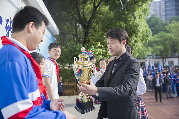 “中雅杯”篮球赛颁奖典礼，青春少年蓬勃向上!